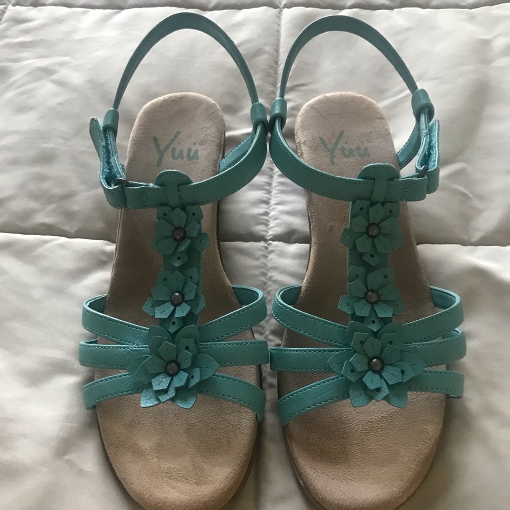 Yuu Sandals- Aqua color